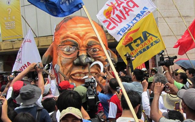 Noynoy effgy