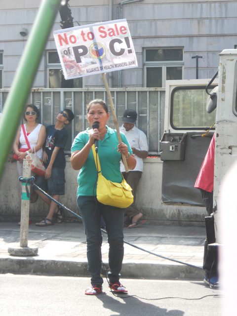 Corazon Yano's patient is confined at the POC's spinal ward for 11 months. She call on to President Benigno S. Aquino III to stop the modernization project of the POC. (Photo by Anne Marxze D. Umil/Bulatlat.com)
