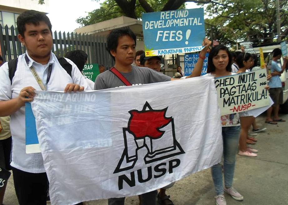 April 15, students from different schools led by NUSP storm the Ched office to reiterate their call to stop all tuition and other school fee increases. (Photo courtesy of NUSP/ Bulatlat.com)
