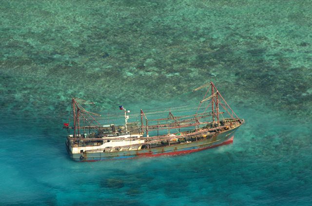 Chinese fishing vessel that ran aground on Tubbataha for 11 days (Photo by Tubbataha Management Office, Apr 2013)