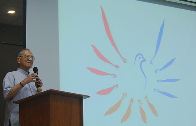 Catholic Bishop Deogracias Iniguez welcomes fellow peace advocates during the launch of Kapayapaan, July 15 at the Claret School in Quezon City (Photo by Ronalyn V. Olea / Bulatlat.com)