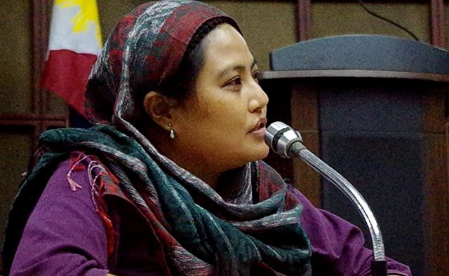 Amirah Lidasan, president of the partylist group Suara Bangsamoro, says the 1987 Philippine Constitution is discriminatory against the Moro people in a forum, April 22. (Photo by Ronalyn V. Olea / Bulatlat.com)