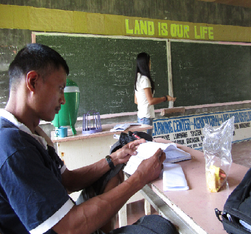 Slain Mapasu chairperson Dionel Campos, in foreground (Contributed photo by E.Pangilinan/Bulatlat.com)