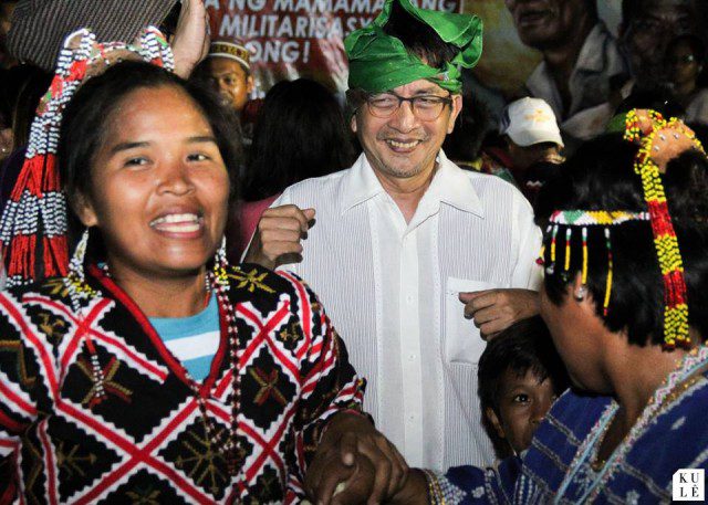 UP Chancellor Michael Tan joins the community dancing at the cultural thanksgiving night on Oct. 30 (Photo courtesy of K.Artiaga/Philippine Collegian)
