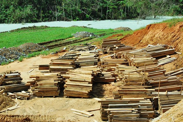 Bulatlat picture timbers for Oceana Gold