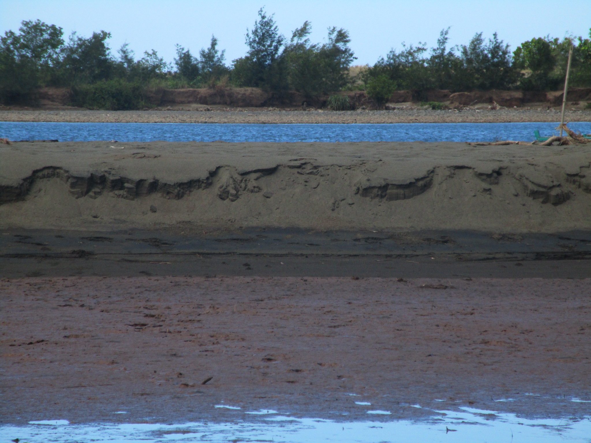 Sandbars were created in the Cabaluan river delta in Sta. Cruz, Zambales, by sediment brought by the Oct. 2015 flood (Contributed photo)