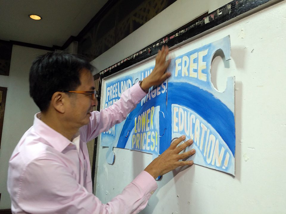 University of the Philippines Diliman Chancellor Michael Tan says "As a national university, it is but appropriate that we take up the issue of peace talks." (Photo by Ronalyn V. Olea / Bulatlat)