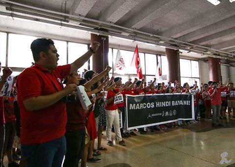 UP Diliman students at the Palma Hall Lobby (Photo by Kenneth Gutlay/Philippine Collegian)