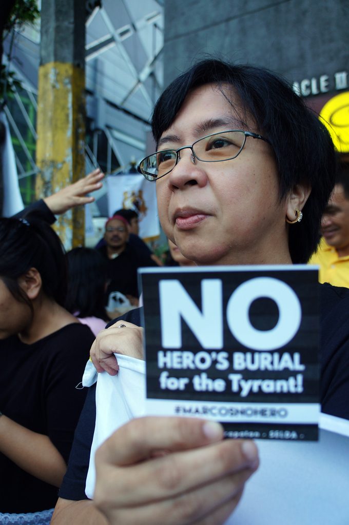 no-to-marcos-hero-burial-black-to-block-byjonasalpasan-1