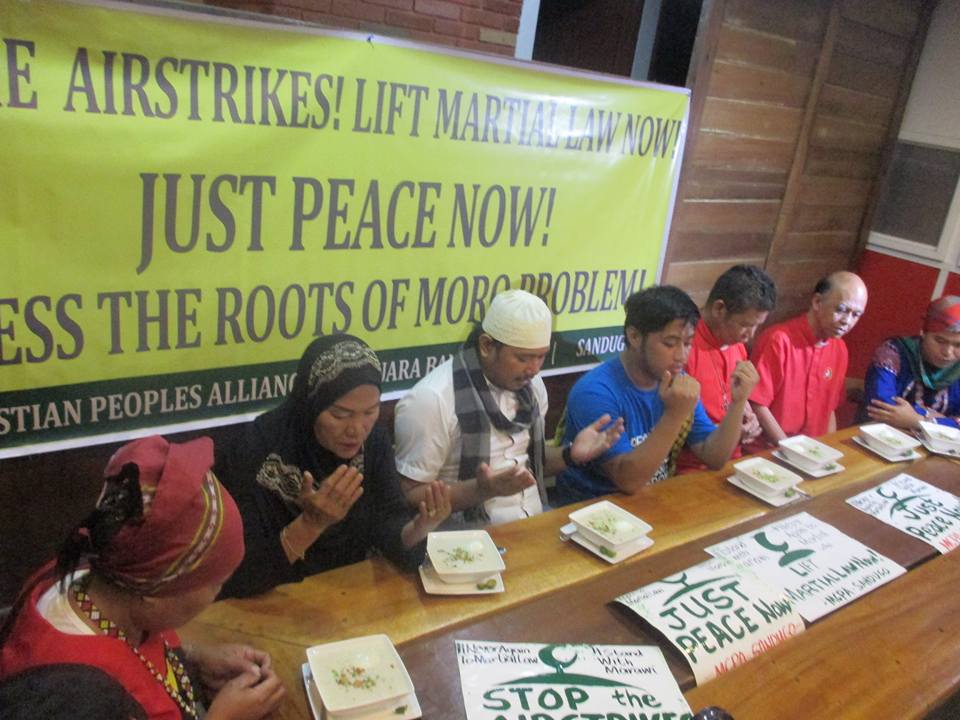 MCPA prayers pre iftar by Lito ocampo