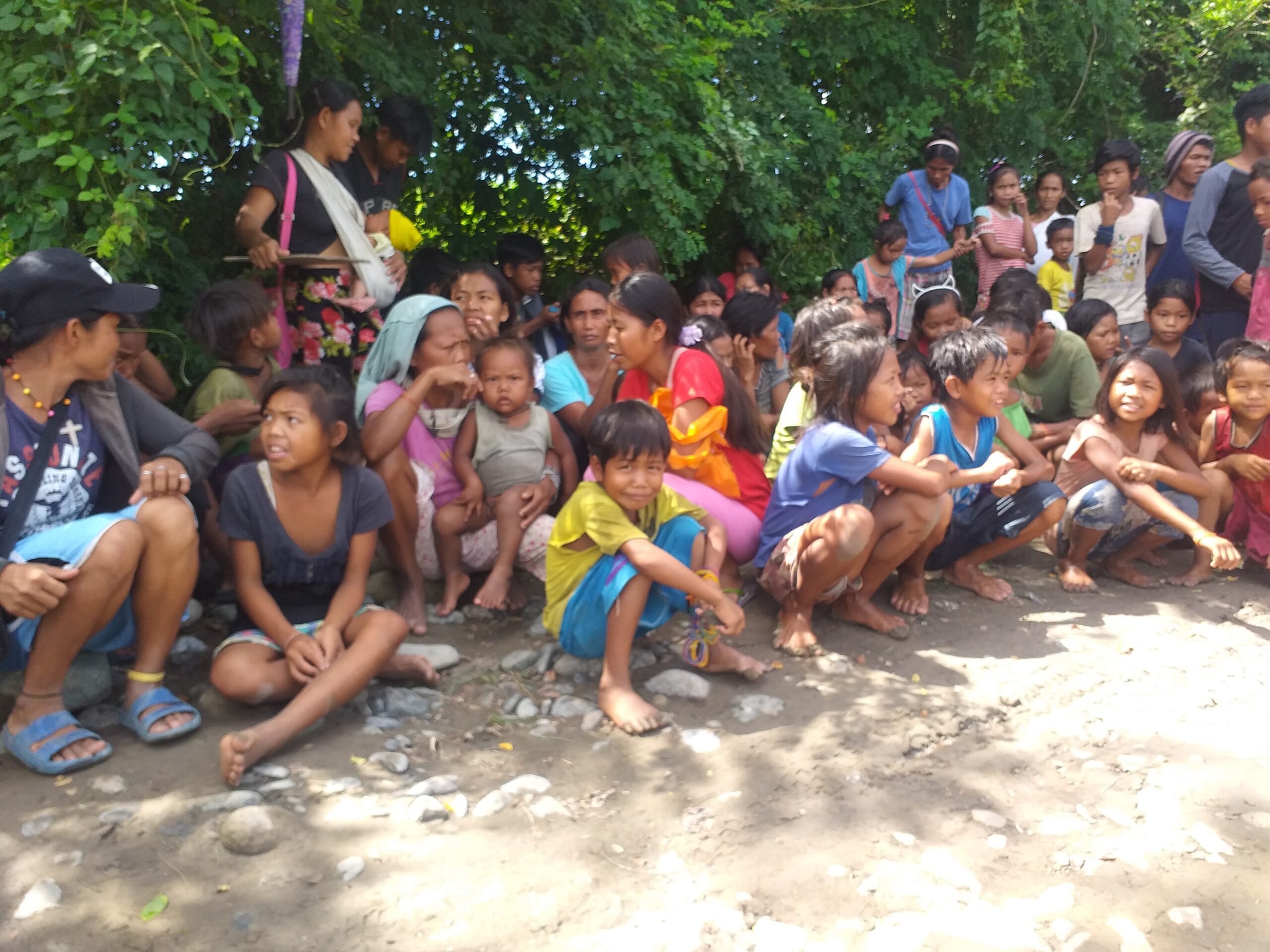 mangyan-ip-Residents of sitio danlog-byjustin