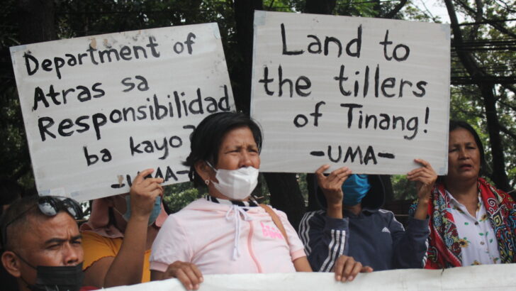 Tinang farmers call on agrarian reform secretary to install them in disputed land