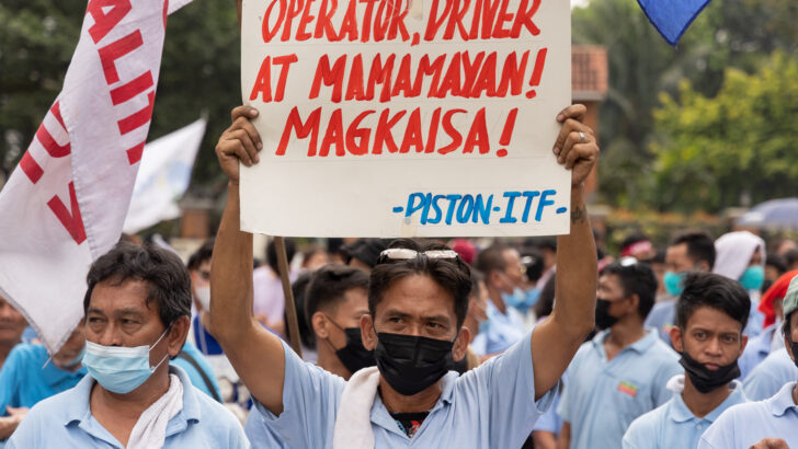Transport strike compels Malacañang to review jeepney phaseout