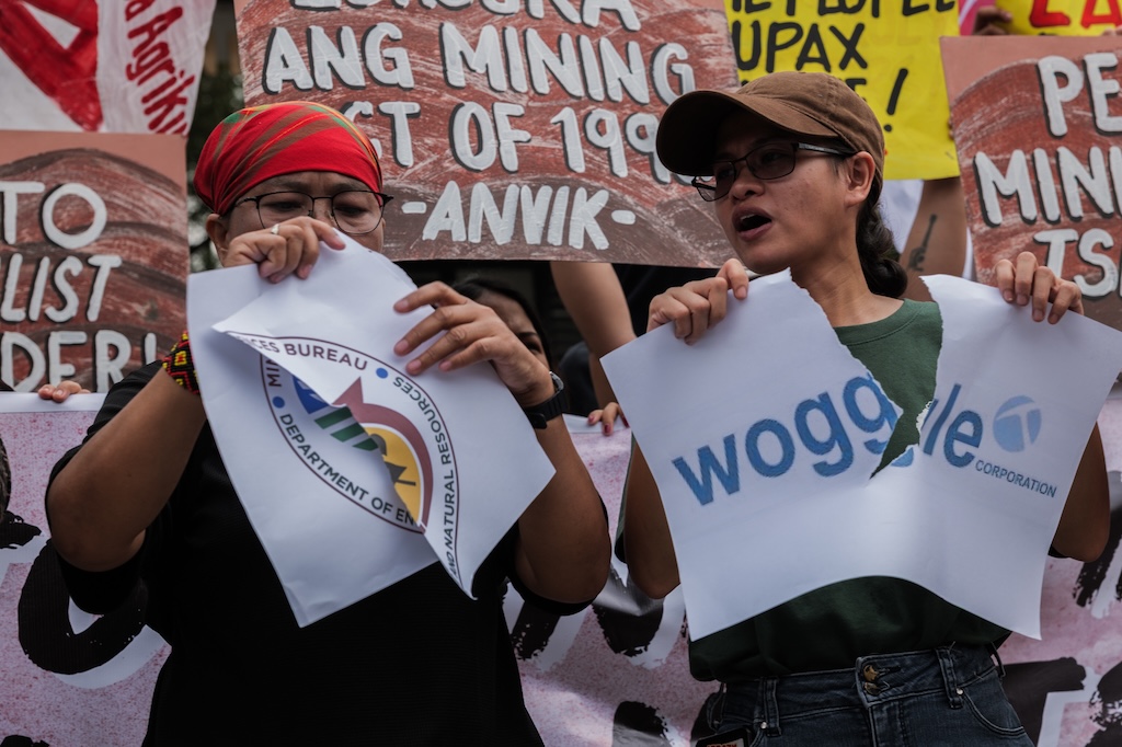 Groups protest at MGB, demand full cancellation of Woggle mining permit