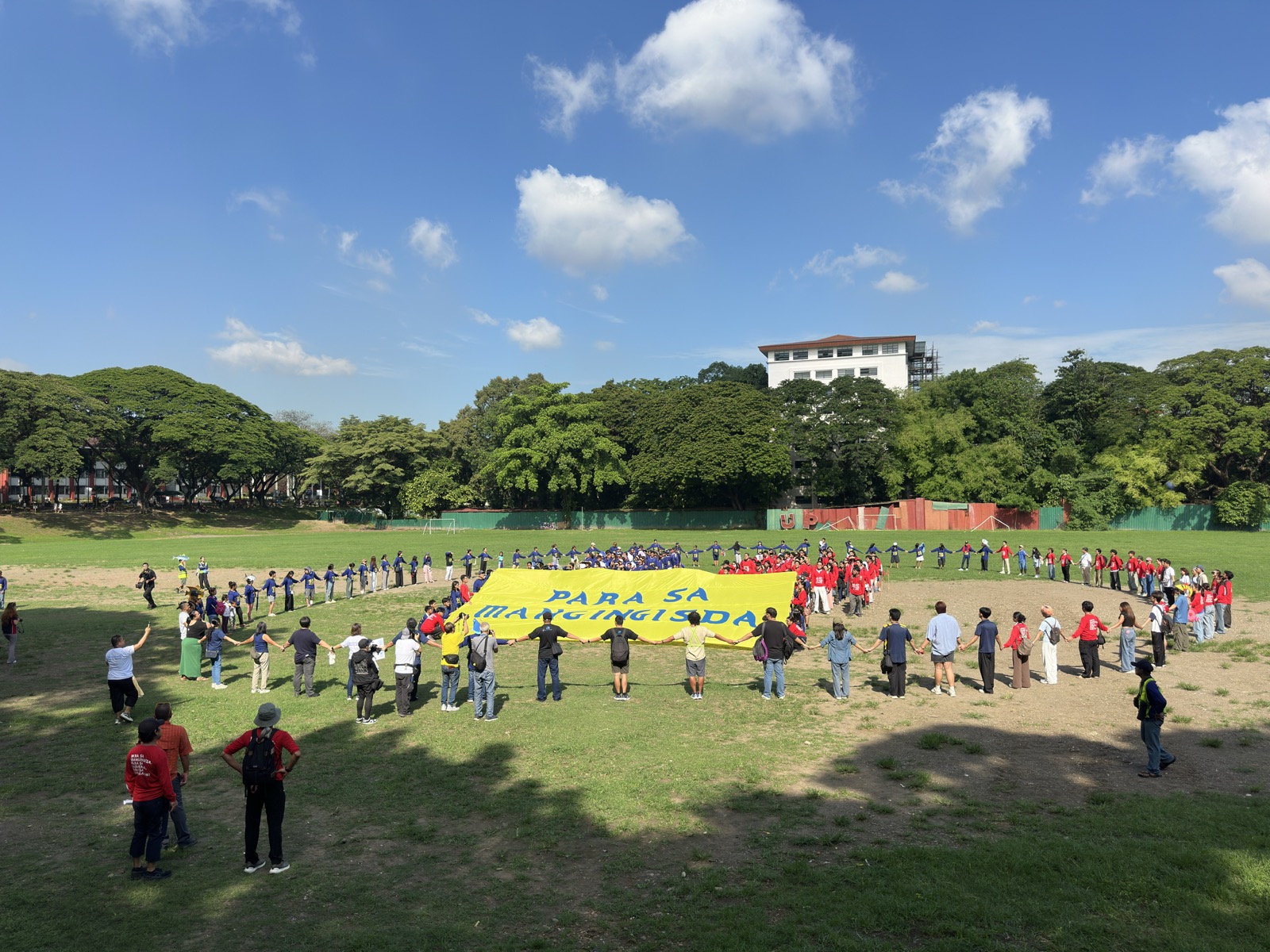 World Ocean Day action highlights fight for 15-kilometer municipal waters zone